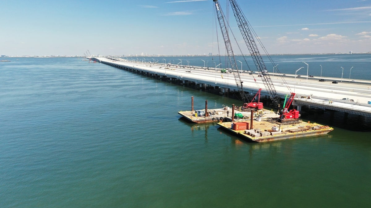 Bridge Howard Frankland Bridge expansion crane Bridge howard frankland bridge expansion crane